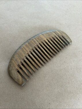 Natural Wooden Beard & Hair Comb - Brown